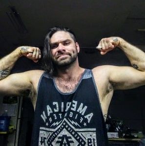 Meet your Posher, Adam